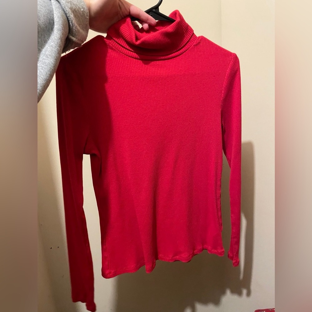 Old Navy long sleeve turtle neck